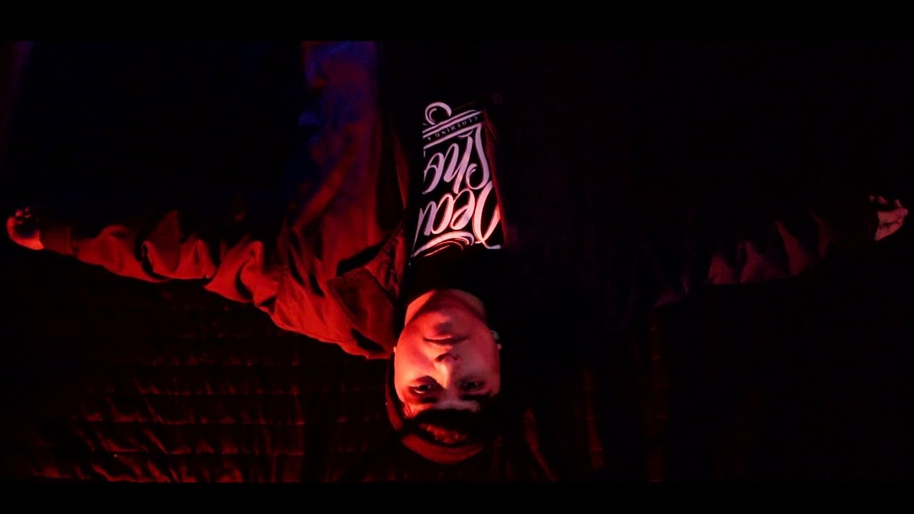 Obejrzyj Joshua Guzmán - Don't Change Me (Official Video) w YouTube Obejrzyj Joshua Guzmán - Don't Change Me (Official Video) w YouTube