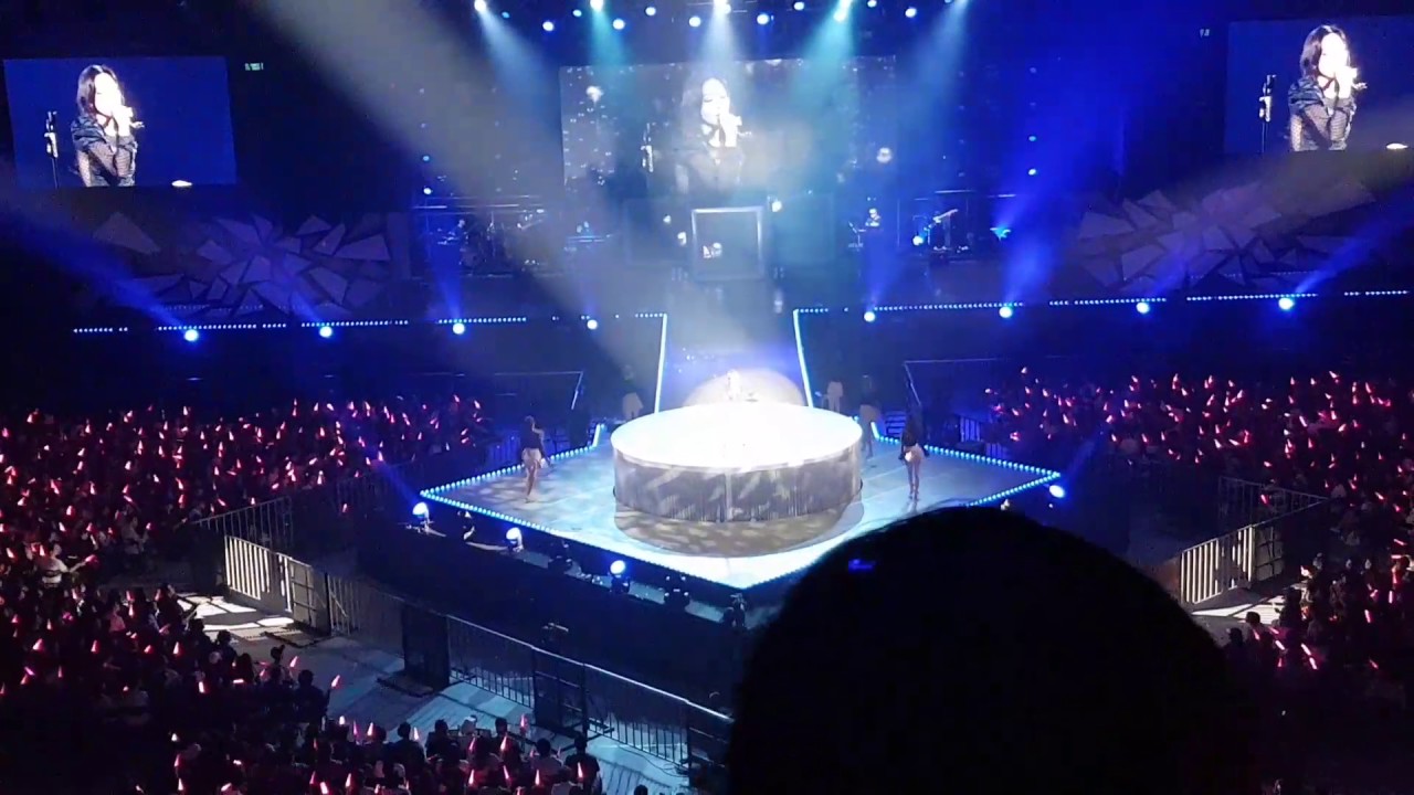 170519 TAEYEON PERSONA in Taipei - Rain (12)