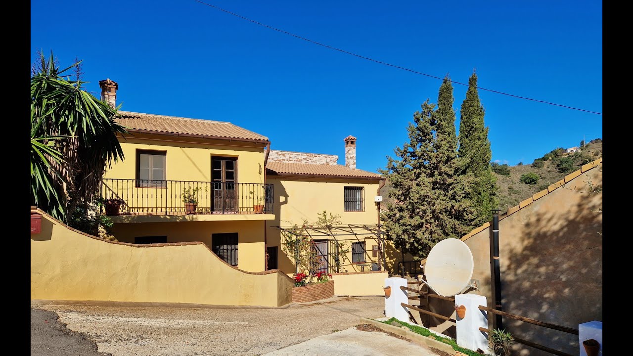 AX1350 Cortijo Los Tabalos, Comares