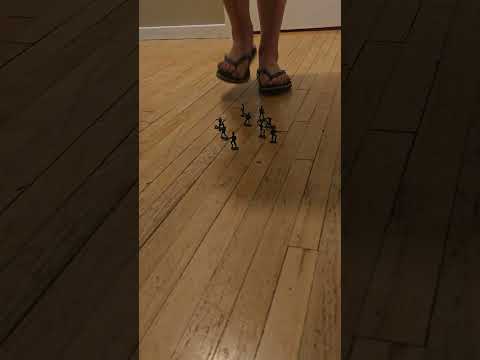 Army men crushed in flip flops #crushexperiment #asmrcrunch #asmrsounds #crushingasmr #Pebbles