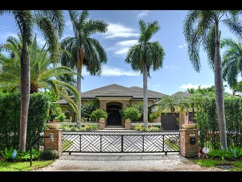 915 N South Lake Drive, Hollywood, FL home video tour