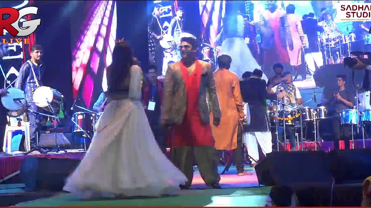 Dandiya Queen Priya Patel Navratri Live |Dreams Navratri 2017| Day-10|Bhuj|disco dandia