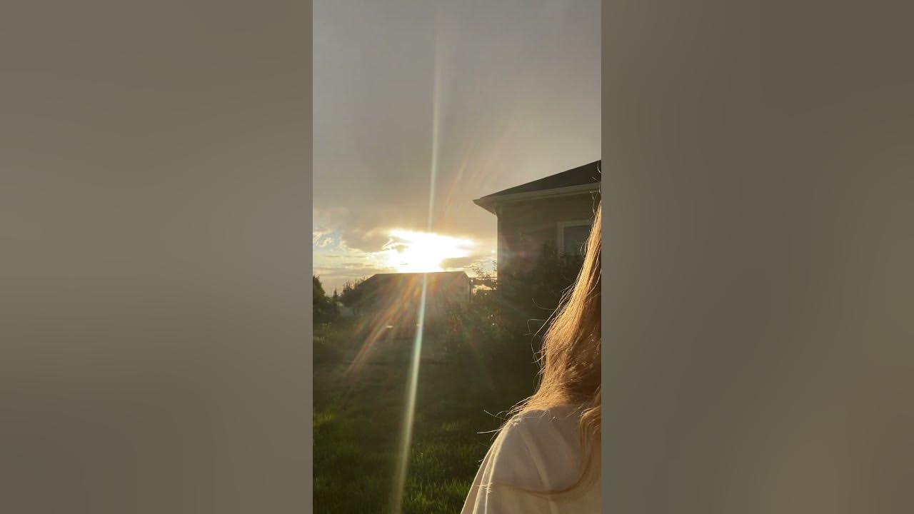 lil song I wrote last year and it was kinda raining today so 😇#singersongwriter #music #summerrain