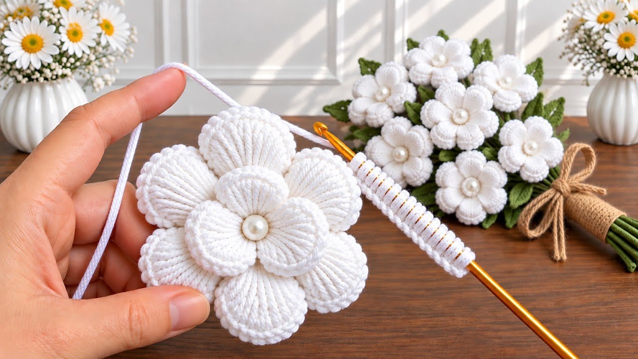 みつ様③Disney's World of English DON'T MISS THIS! 🌸 How to Tunisian Crochet a Beautiful 3D Flower