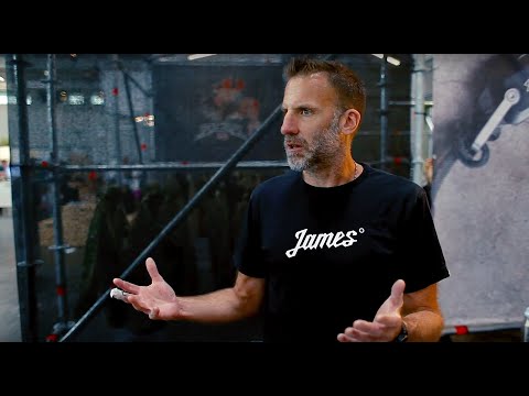 Video: Společnost James Knife Company Debutuje S Titanovou Kolekcí