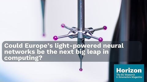 Cracking the code of supersolid light – and what it means for future quantum tech