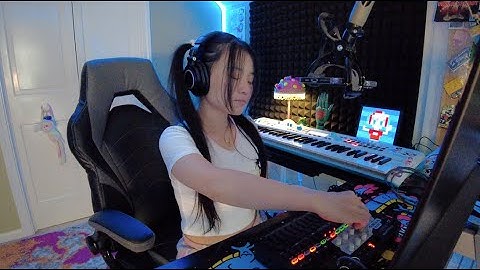 Sonicware LIVEN MEGA Synthesis My First 10 Beats live (no talking)