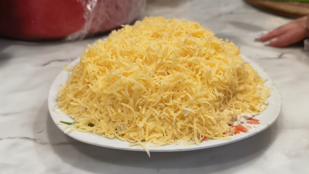 БЫСТРЫЙ ВКУСНЕЙШИЙ САЛАТ НА ЛЮБОЙ ПРАЗДНИЧНЫЙ СТОЛ | Слоенный салат с крабовыми палочками и тунцом