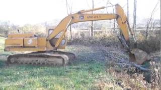 1990 DEERE 690D LC For Sale
