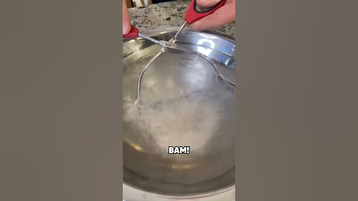 Putting a rubber band in liquid nitrogen #chemistry #magic #science