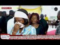 Vilio na huzuni zatawala, Wanakwaya wa Kwaya ya Mwenyeheri Anuarite Makuburi Dsm wakimuaga mwenzao