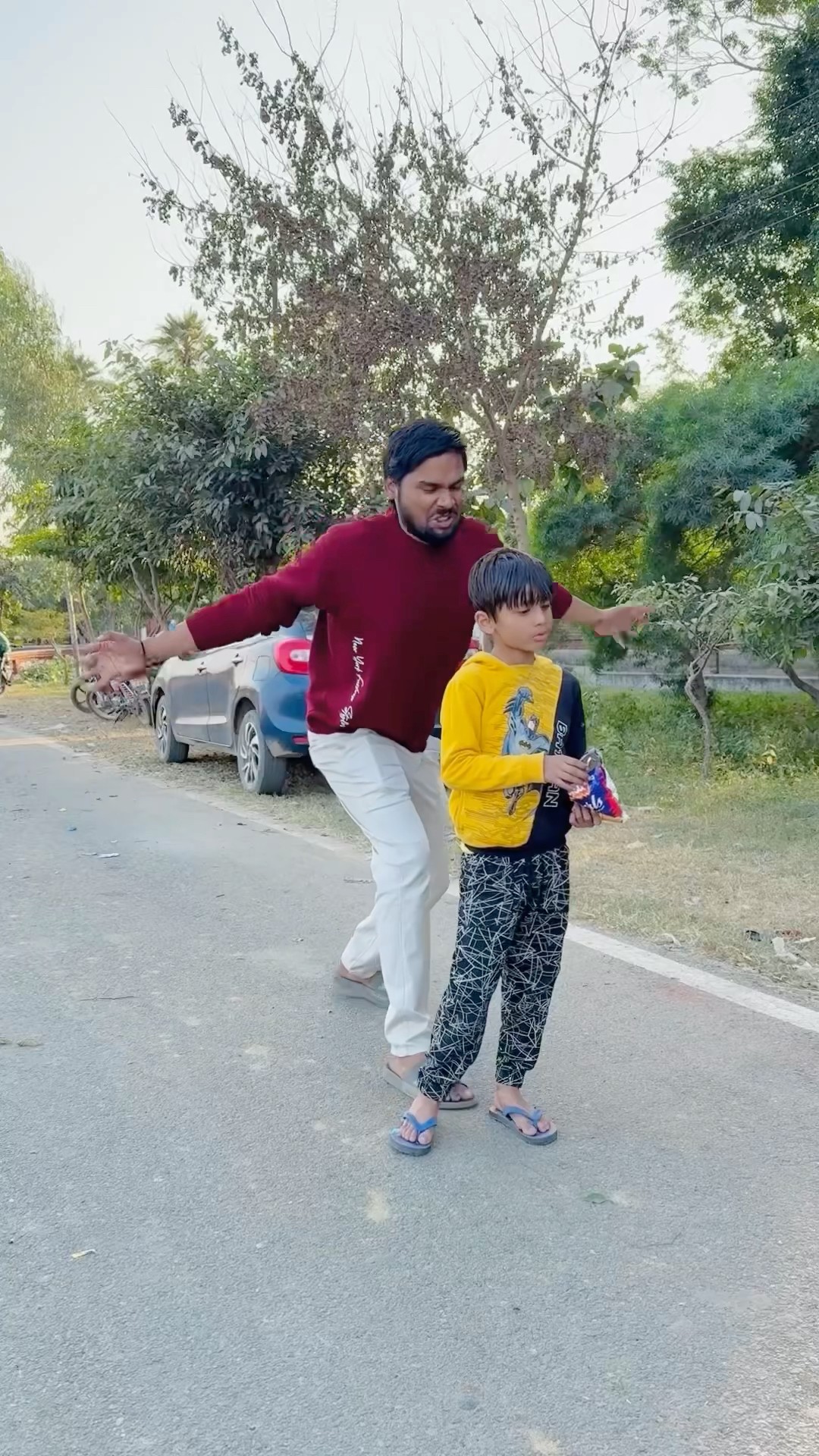 Yeh Puru kha gayab ho jata hai ? #comedy #chunnumunnuvines #youtubeshorts #shorts #shortsfeed