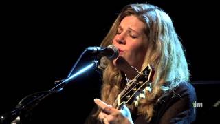 Watch Dar Williams The Light And The Sea video