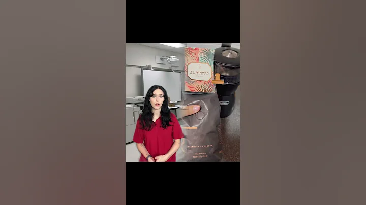 did you know workers can’t take gifts?#retail #customerservice #sketch #comedy #uk #fyp