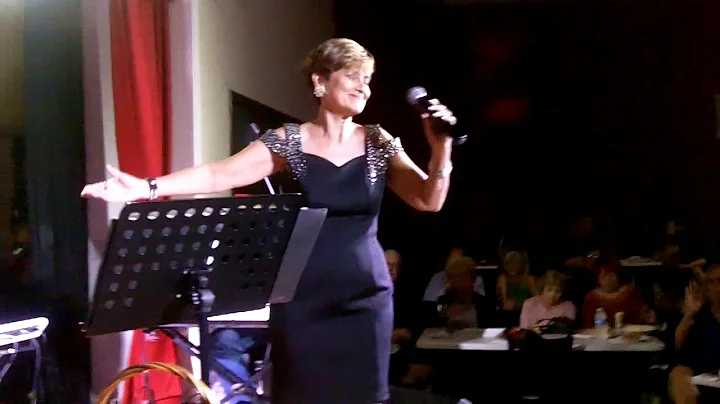 Sandra Stella canta Costumbres