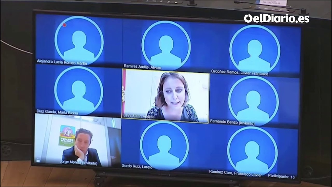 Levy, a Más Madrid: “Me gusta su collar, deseo que no le haga un daño cervical por lo grande que es”