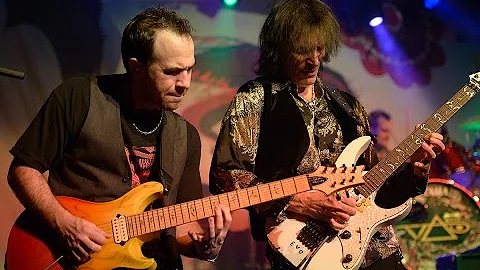 Guitarist David Weiner talks about working with St...