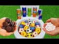 Football VS Oreo, Coca Cola Zero, Pepsi, Fanta, Red Bull, Yedigün and Fruity Mentos in toilet