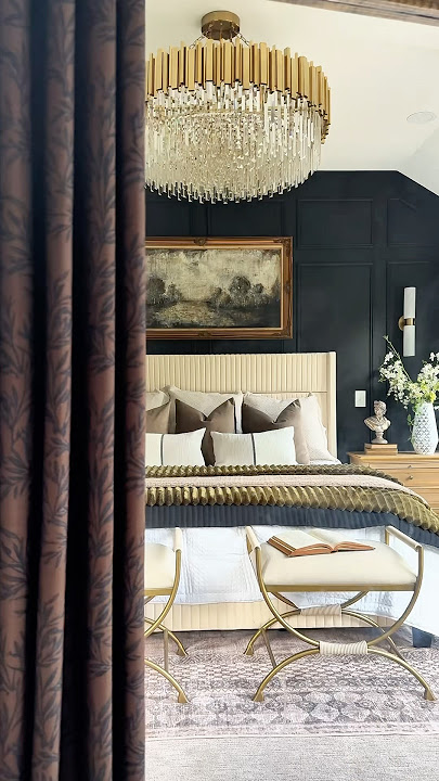 A little drama never hurts. 😋 #moodyhome #home darkinteriors #budgetluxury #richvibespoorbudget