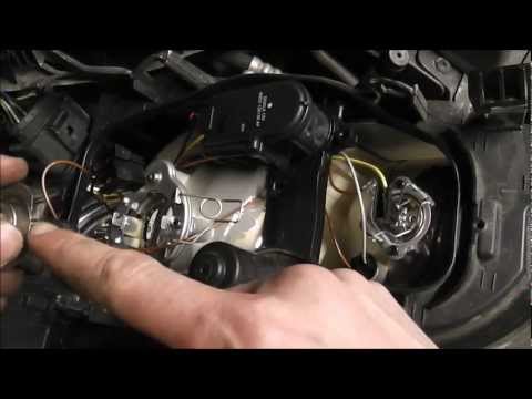 How to replace headlight bulb ford focus 2002 #6