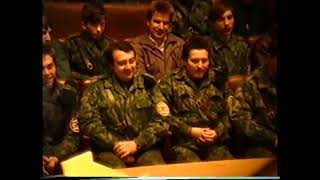 ВЫБОРЫ 1994 года. В зале несколько десятков членов партии РНЕ, русских фашистов