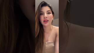 Enjoy Beautiful Girls Singing On Stage Live