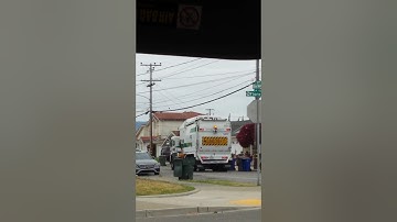 ACI Pete Labrie Automizer on greenwaste (first ACI in action vid)