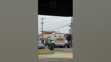 ACI Pete Labrie Automizer on greenwaste (first ACI in action vid)