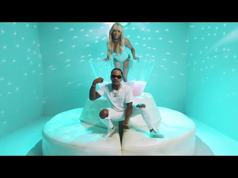 Priddy Ugly Ft. Nadia Nakai - Uh Huh (Official Music Video)