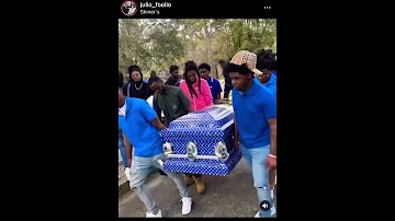 Foolio seen carrying *Mitch*  casket at funeral 🕊🙏  #rip #juliofoolio #jacksonville
