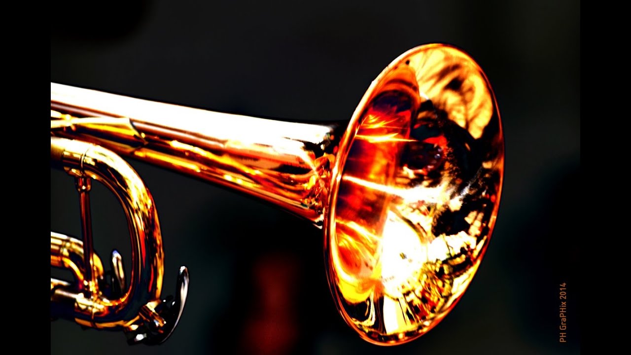 Mark Zauss double C 3 octave lip slurs YouTube