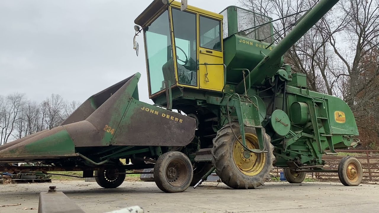 John Deere 45 Combine Running Corn 2021 Youtube