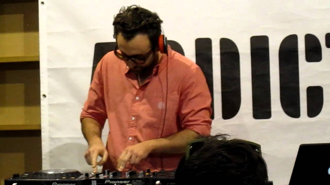 Dargen D'amico-La cassa spinge @ High Time, Forlì