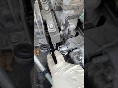 2013 buick regal 2.4 alternator replacement