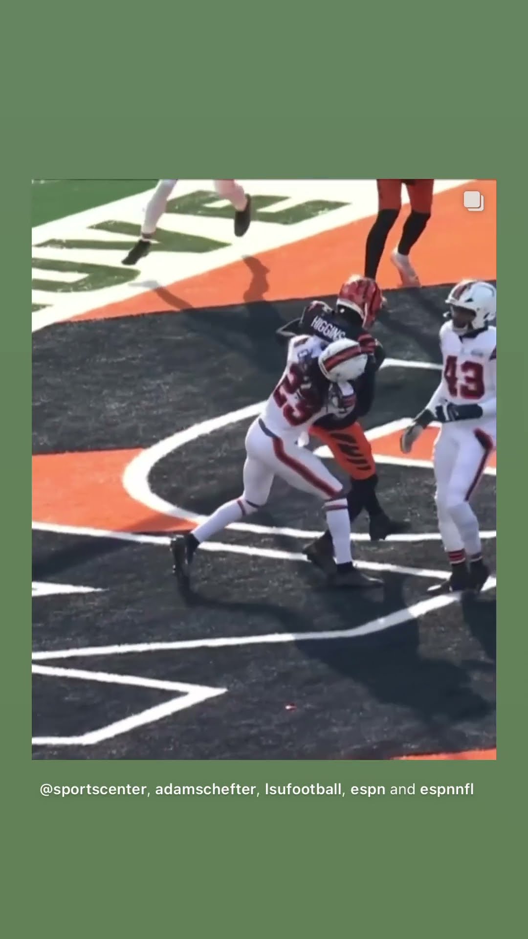 Was his leg down? #hoodnews #joeburrow #bengals #clevelandbrowns #teehiggins #catch #omg #how #wow