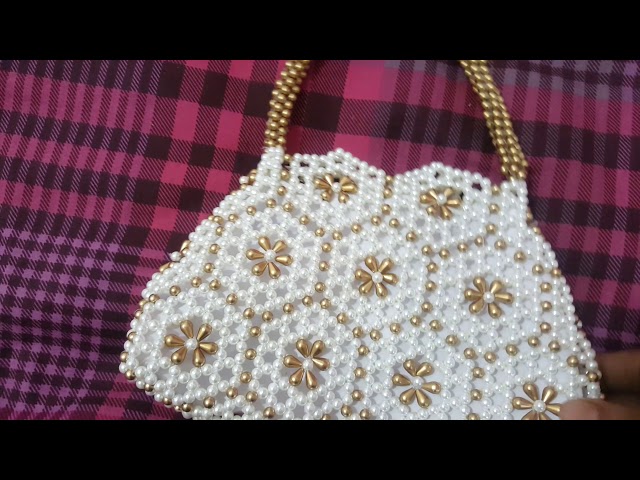 बड़ी मोती की पर्स बनाना सीखे 😀 बिल्कुल आसान / how to make big moti purse -  YouTube | Purses, Straw bag, Bags