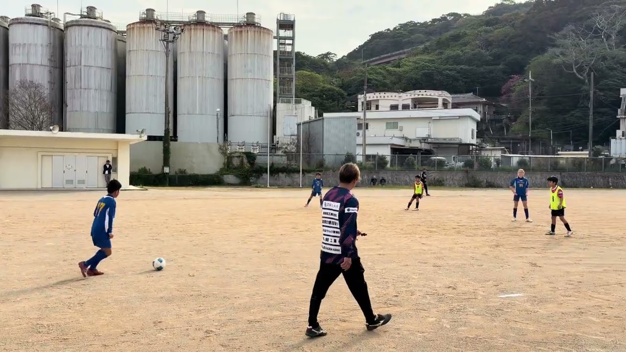 R8.2.15 vs AKEMIO① 第１試合目(U11フットサルTRM)
