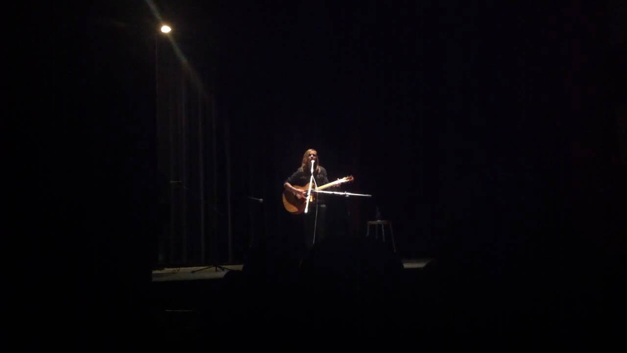 Crescent of the Moon (live) - MadilynBailey