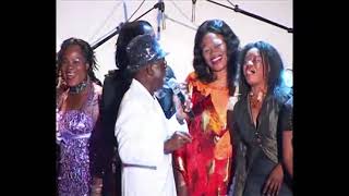 Ekambi Brillant et ces dames