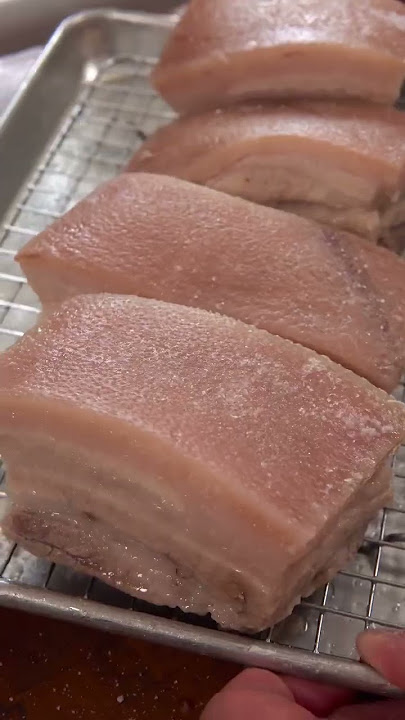 EXTRA CRISPY LECHON KAWALI