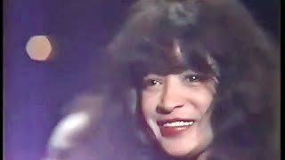 Ronnie Spector -  Say Goodbye to Hollywood &amp; Nothing but a Heartache -  Live 1991