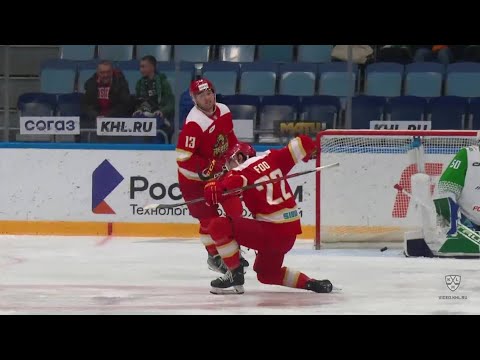 Меткий бросок Паркера Фу / Parker Foo ties the game at one