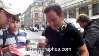 Jason Isaacs Signe Pour All-Autographes.com Jason Isaacs Signing Autographs In Paris