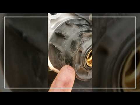 Video: ¿Cómo se quita el filtro de aceite en un rav4?