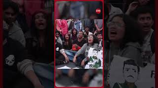 Delhi Pollution Protest Turns Violent Pepper Spray Attack On Police At India Gate