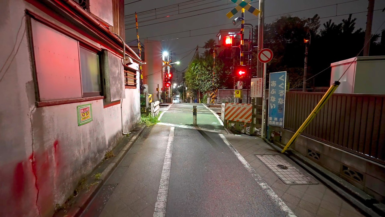 Tokyo walk from day to rainy night - Higashi-Ikebukuro, Mejiro, Ikebukuro・4K HDR