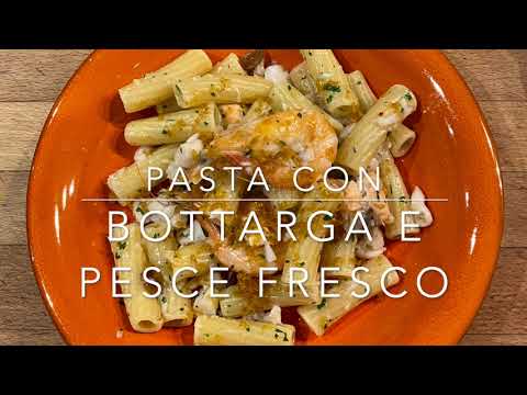 PASTA CON PESCE FRESCO DI MARE E BOTTARGA Ã¨ un piatto buono e semplice della cucina marinara.