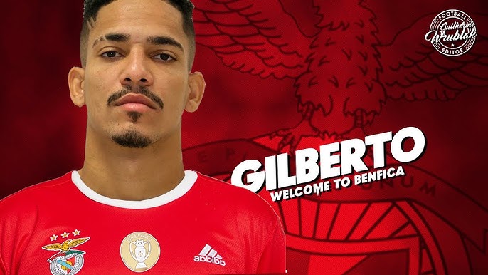 Gilberto comemora marca de 50 jogos com camisa do Benfica - Lance!