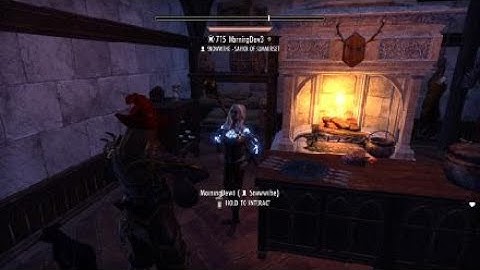The Elder Scrolls Online: Tamriel Unlimited playing the lute for the savior