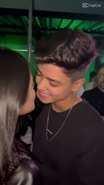 fiz o casal se beijar no meu video HAHAHAHA qual a nota pro beijo??🗣 (deixem nos comentários)